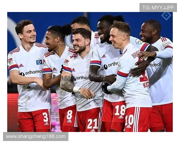 《日本球员眼中的德甲球队文化与比赛氛围观察》